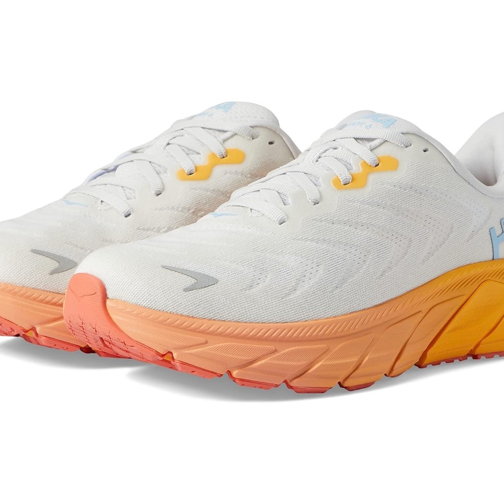 Hoka  Arahi 6 Nimbus Cloud/Blanc De Blanc